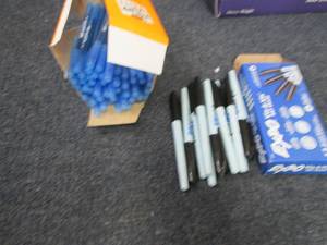 lot 374 image: Bic Stic Pens, Expo Wet Erase Marke...