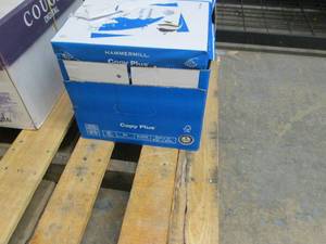 lot 389 image: Hammermill Copy Plus Paper 20 lb 8....
