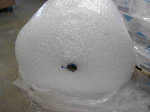 lot 392 image: Large Roll Bubble Wrap...