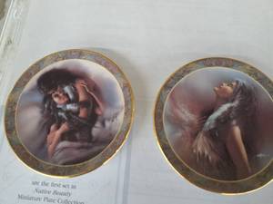 lot 619 image: Lot of (2) The Promise, The Lovers by Lee Bogle Collectors Plates