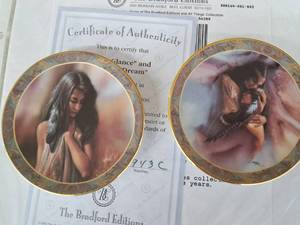 lot 622 image: Lot of (2) First Glance, Waking Dream by Lee Bogle Collectors Plates