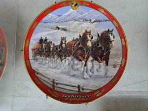 lot 606 image: Budweiser Clydesdale by Susie Morton Limited Edition Collectors Plate