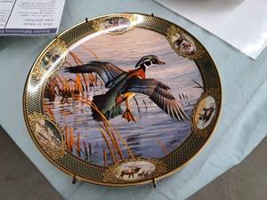 lot 613 image: Wood Duck by Don Kloetzke Limited Edition Collectors Plate