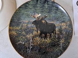 lot 658 image: Colors of the Season by Kelley Limited Edition Collectors Plate
