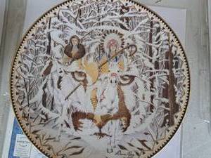 lot 646 image: Watchful Eyes by Diana Casey Limited Edition Collectors Plate