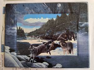 lot 683 image: Edge of the Wild by Kevin Daniel Limited Edition Collectors Plate