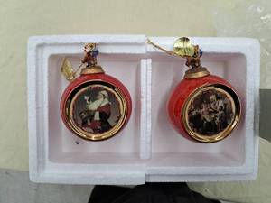 lot 700 image: Lot of (2) The Toy Maker and A Drum for Tommy Collectors Ornaments