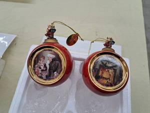 lot 699 image: Lot of (2) In the Christmas Spirit and Is He Coming Collectors Ornaments