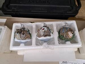 lot 724 image: Lot of (3) Eyes of Affection, Eyes in the Trees, Eyes in the Pines Collectors Ornaments