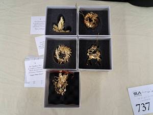 lot 737 image: Lot of (5) Sugar Plum Fairy, Dove Of Peace Collectors Ornaments