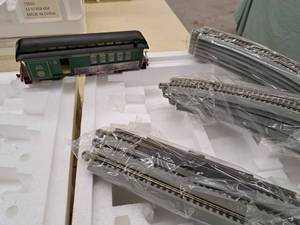 lot 876 image: U.S. Mail by Thomas Kincade Collectors Train