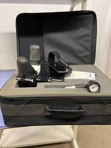 WOW SAUNDERS CERVICAL HOMETRAC DELUXE PNEUMATIC SYSTEM HOME NECK TRACTION DEVICE WCASE - EXCELLENT WORKING CONDITION&nbsp