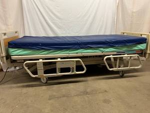 WOW MSRP $18,000 HILL ROM ADVANCE UPGRADEABLE SERIES HILOW ELECTRIC ADJUSTABLE BACKKNEE HOSPITAL BED WCHAIR POSITION BONUS ZONEAIRE SLEEP SURFACE MATTRESS - PREVENTS BED SORES SEE PDF GREAT WORKING CONDITION