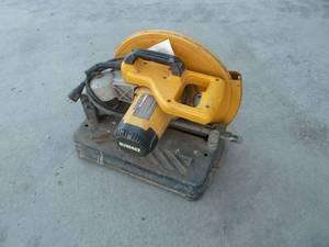 lot 29 image: Dewalt Chop Saw 14