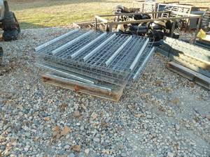 lot 9 image: Pallet Racking Set # 2