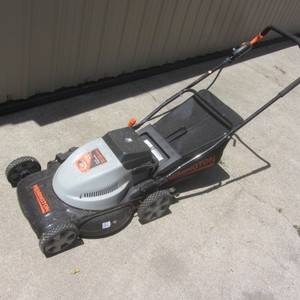 lot 100 image: Remington Battery Mower