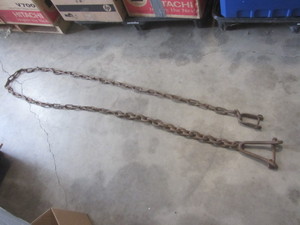 lot 104 image: Heavy Farm Chain