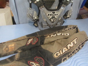 lot 75 image: Dirt Biking Gear & Pants