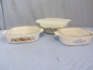 lot 30 image: Pyrex, Corning