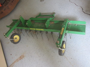 lot 37 image: Thatcher - pull type