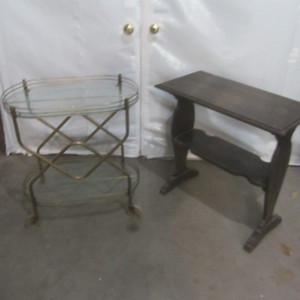 lot 19 image: Vintage Serving Cart, End Table