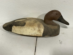 lot 3 image: Vintage Wood Duck Decoy