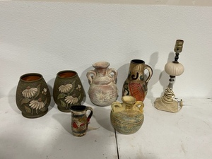 lot 89 image: Ceramic Home Decor