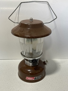lot 35 image: Vintage Coleman Double Mantle Lantern