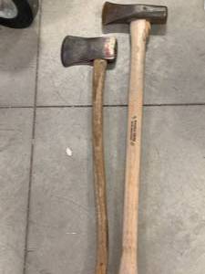 Lot of 2 Axe�s