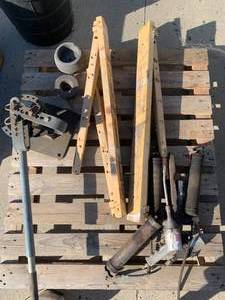 Tool, Grease Guns, Saw Horse