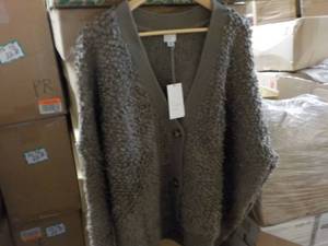 lot 23 image: 8 A New Day size 2X new with tags ...