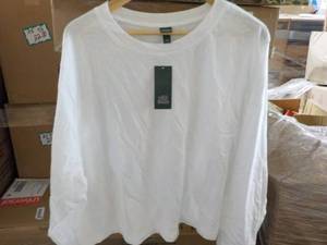 lot 28 image: 17 New with tags Womens Clothing s...