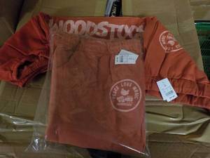 lot 39 image: 2 size 3X Woodstock Sweatpants new...