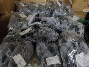 lot 42 image: 10 Pair Stars Above Slippers size ...