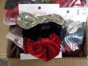 lot 52 image: 50 - 3 packs Cat and Jack Headwraps...