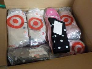 lot 56 image: 34 - 2 packs Crew Socks for Shoe si...