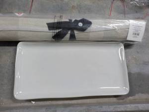 lot 78 image: Hearth and Hand with Magnolia Tray ...