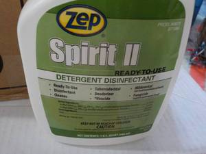lot 91 image: Case of 12 qt Bottles ZEP ll Deterg...