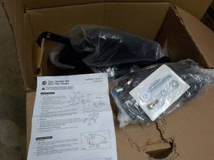 lot 98 image: Global Office Chair needs assembly...