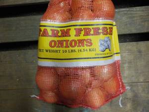 lot 140 image: 1 bag of 10 pound Farm Fresh Onions...