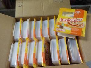 lot 197 image: 16 Extra Cheesy Pizza Lunchables...