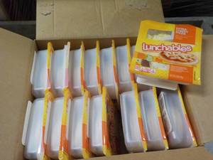 lot 200 image: 16 Extra Cheesy Pizza Lunchables...