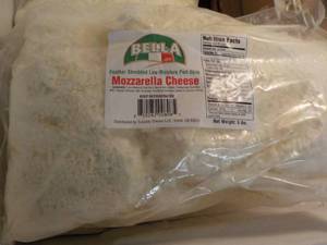 lot 296 image: 5 lb. Bag Bella Frozen Mozzarella C...