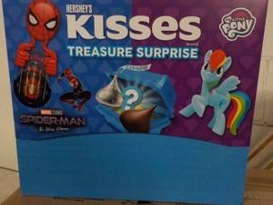 lot 316 image: 2 - 80 Ct Hersheys Kisses Surprise...