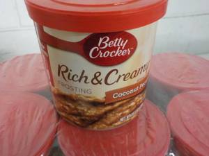 lot 320 image: 2 -8 Packs Betty Crocker Coconut Pe...