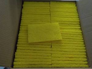 lot 381 image: 60 - 3 x 5 Yellow Scrubbing Pads...