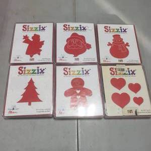 lot 8 image: 6-Sizzix Dies