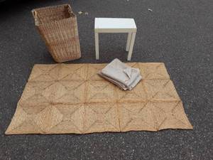 lot 18 image: Lot Of Boho Style Decor
