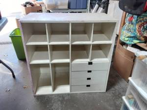 lot 50 image: 4-Drawer Cubby Organizer