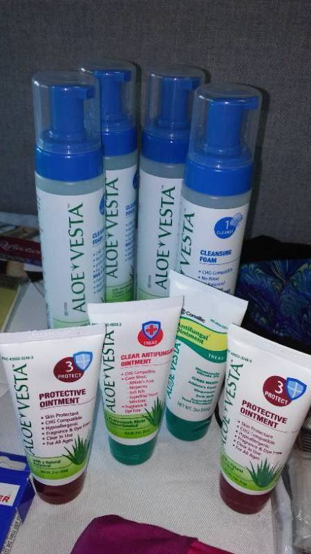 lot 9 image: Personal Hygiene, Curling Irons and More